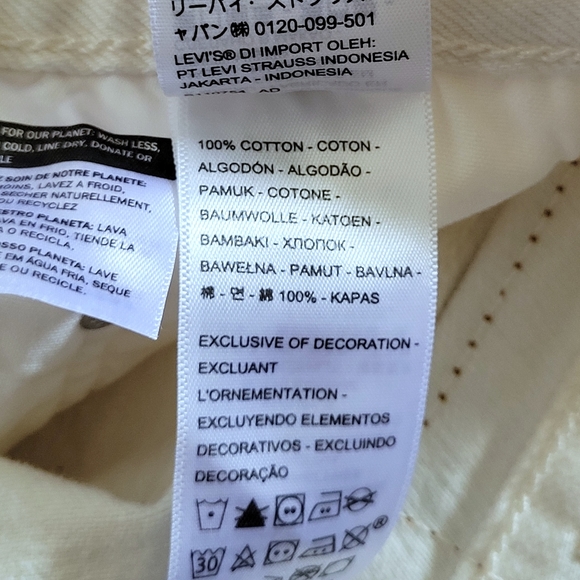 Levi's 501 '90s "Love"💚🩷 Shorts - NWT - Picture 7 of 16